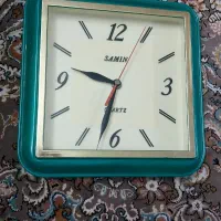 ساعت دیواری