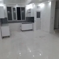 یک واحد آپارتمان مسکونی نو ساز