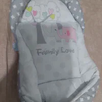 کریکات نوزاد مارک کاوک و قنداق سوئیسی  رُزبُرن|اسباب و اثاث بچه|ساری, |دیوار