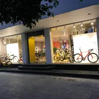استخدام فروشنده فروشگاه پدال متل قو