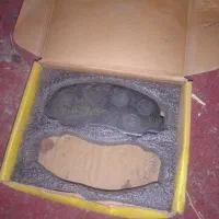 لنت جلوی مزدا ۲۰۰۰