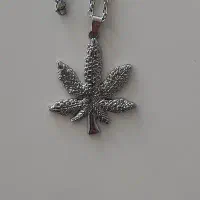 گردنبند رنگ ثابت