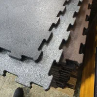 گرانولی کفپوش پازلی تایلی باشگاهی گرانول ساده