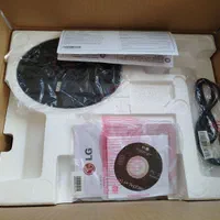 مانیتور نوزده اینچ LG