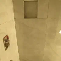 کاشی کاری و سنگ کاری و اسلب