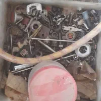 تعدادی لامپ پیچ و مهره وگونیا طاقچه|لامپ و چراغ|شیروان (خراسان), |دیوار