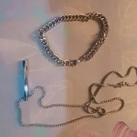 یک گردن بند بنگل ویک دسبند زنجیر ریز استیل نقره ای