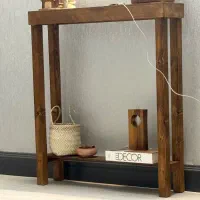 کنسول چوبی برای قاب عکس