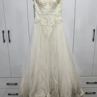 لباس عروس یقه دلبری