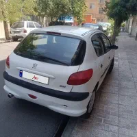 206مدل 89 بسیار سالم وتمیز