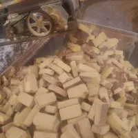 مصالح ساختمانی شن و ماسه شسته ملاتی آجر پوکه کامیو|مصالح و تجهیزات ساختمان|نوشین شهر, |دیوار