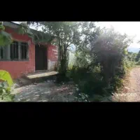 ویلا قدیمی کنار مسجد در تنکابن بر اسفالت