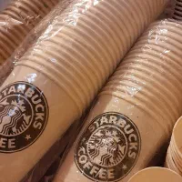 یک کارتن ظرف یکبار مصرف