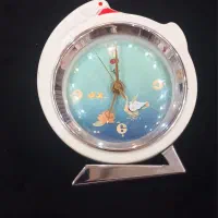 تعدادی ساعت قدیمی میزی و مچی