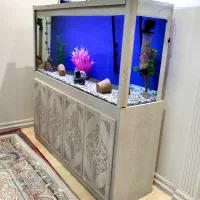 آکواریوم با تمام تجهیزات