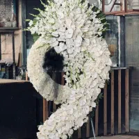 پخش انواع تاج گل مستقیم از بازار گل