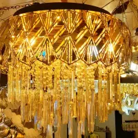 لوستر ملانی