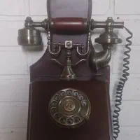 تلفن قدیمی دیواری|کلکسیون اشیاء عتیقه|تهران, استقلال|دیوار