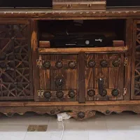 میز تلویزیون و کتابخانه یا دکور