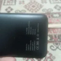 پاور بانک و هندزفری