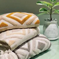 روکش شال. مبل طرح لوزی