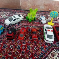 عروسکهای کارکرده|اسباببازی|میانه, |دیوار