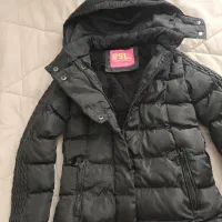 کاپشن|لباس|گرمدره, |دیوار