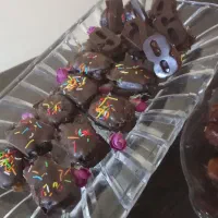 خرما باروکش شکلات بهداشتی باخرمای تازه