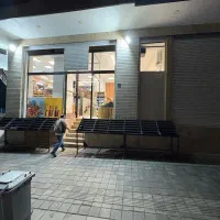 اجاره جلو مغازه برای سبزه و ماهی شب عید