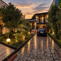 ویلای بسیار شیک و سرسبز منطقه برند