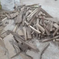 پوشال و ضایعات چوب کارگاه خراطی|حراج|سنندج, |دیوار