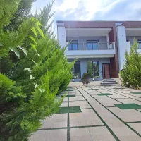 ویلا باغچه دوبلکس ۲۵۰ متر شهرکی سندتکبرگ