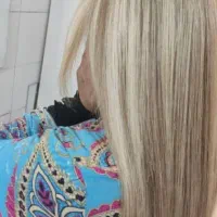 مدل و آموزش رنگ و کراتین و کاشت مژه و ناخن