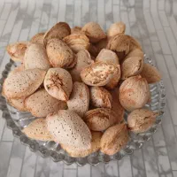 بادام سنگی و پوست کاغذی