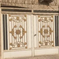 در آهنی در حد نو