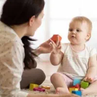 نگهداری از کودک عزیز شما در منزل خودم