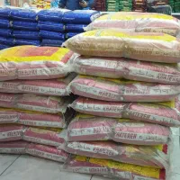 برنج دانه بلند عالی خان