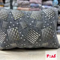 روبالشتی مخمل شنل