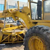 گریدر فوقالعاده تمیز آماده کارِ سنگین|خودرو سنگین|اصفهان, تخت فولاد|دیوار