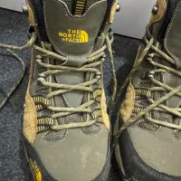 کفش کوهنوردی