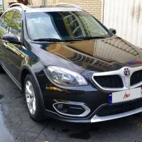 برلیانس کراس ۳۲۰