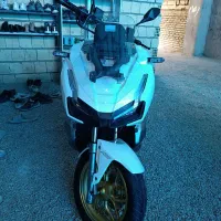 موتور سیکلت ADV150کبیر