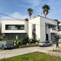 ویلا شهرکی با آسانسور و مدارک تکمیل در ونوش