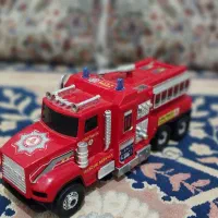 ماشین آتشنشانی اسباب بازی