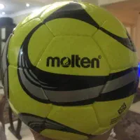 بازیکن فوتسال هنگام