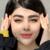 آموزشگاه آموزش کاشت مژه و اکستشن مژه و کاشت ناخن