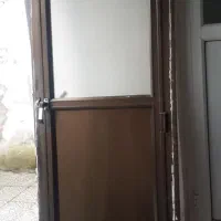 فروش دو درب آلومینیوم بایک پنجره سرویس با کیفیت