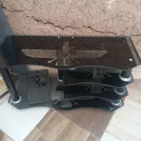 دو عدد میز ۱۵۰۰ تومان