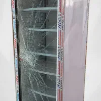 تعویض شیشه در پنجر یخچال  و دوجداره