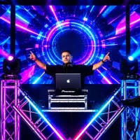 دی جی عروسی تولد مهمونی و... Dj AbbiMix